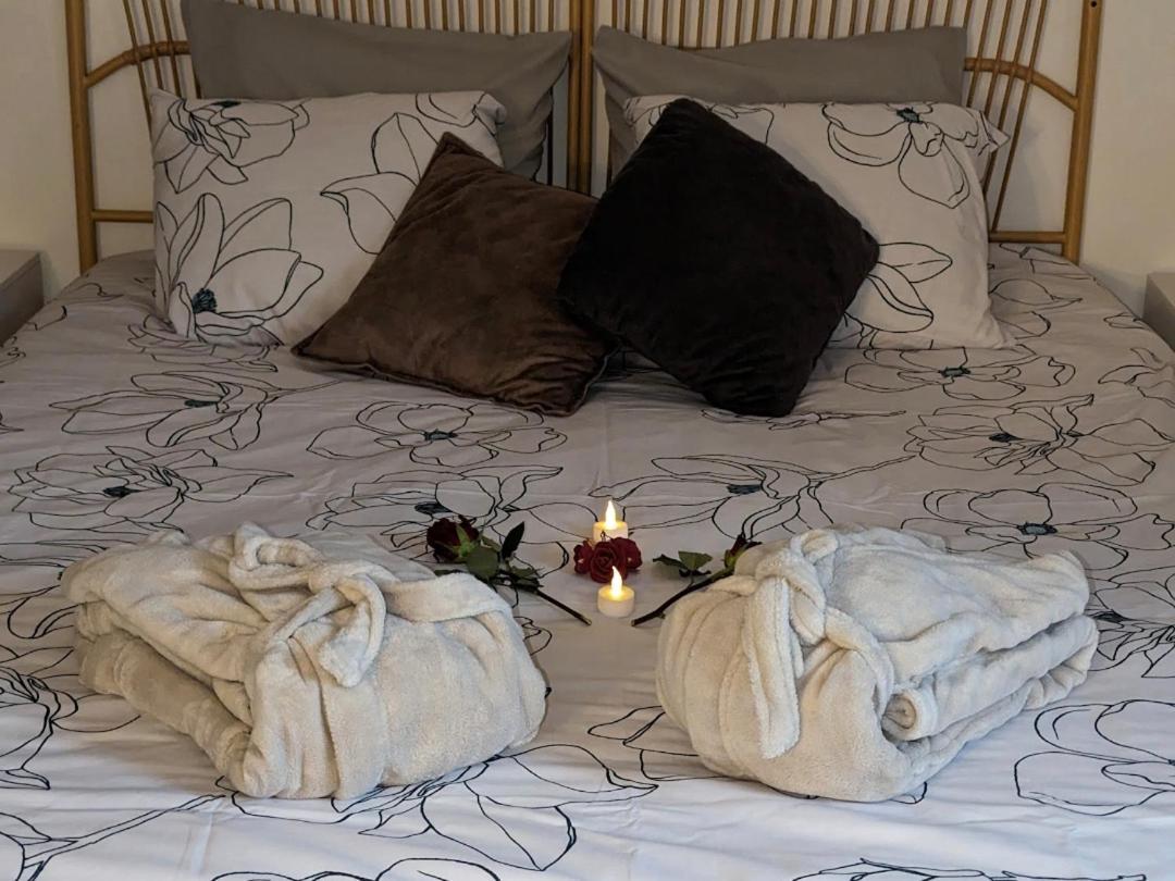 Love Room Avec Spa Nérac Eksteriør bilde
